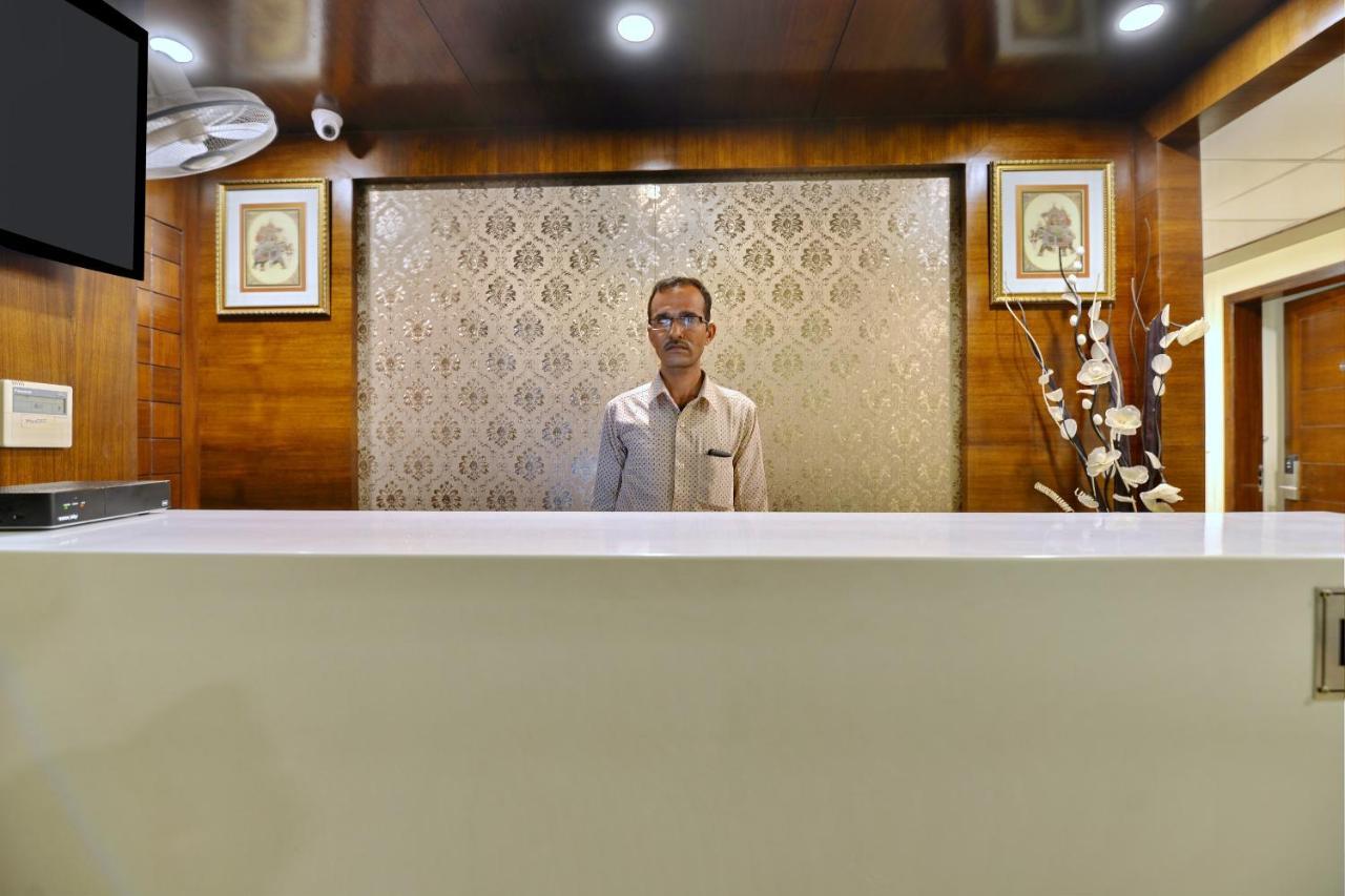 Oyo 9753 Hotel Cheelgadi Jaipur Ngoại thất bức ảnh